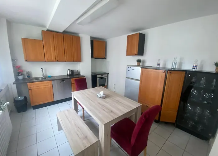 Chic & Trendy Near Cetral Station *